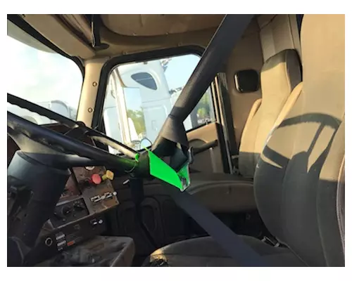 IHC 9200I Cab Cut