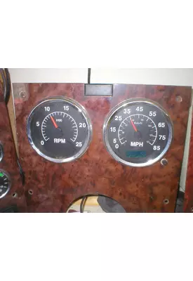 IHC 9200i Instrument Cluster