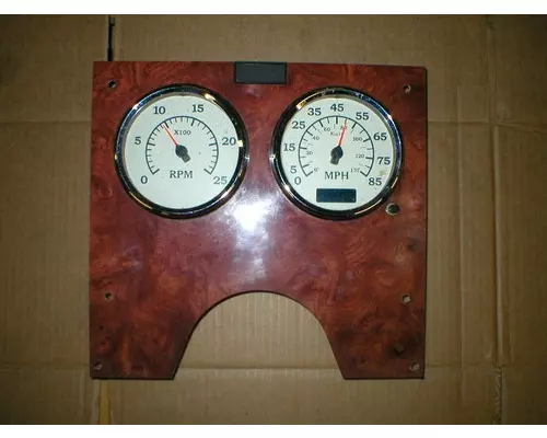 IHC 9400 Instrument Cluster