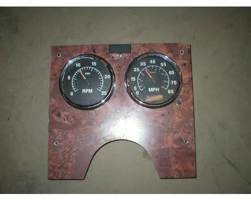 IHC 9400 Instrument Cluster