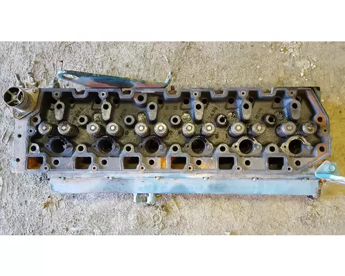 IHC DT466E Cylinder Head