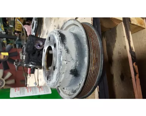 IHC DT466E ENGINE Pulleys