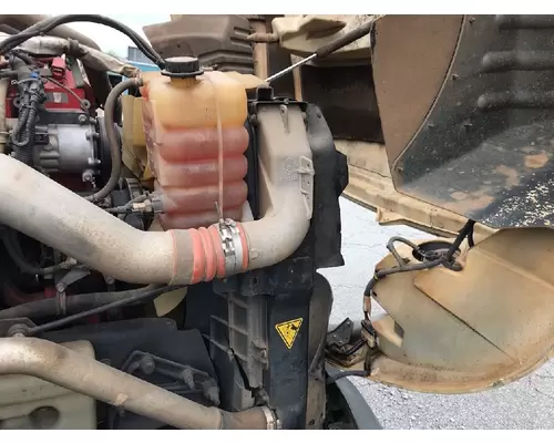 IHC PROSTAR Radiator