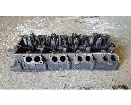 IHC VT 365 Cylinder Head