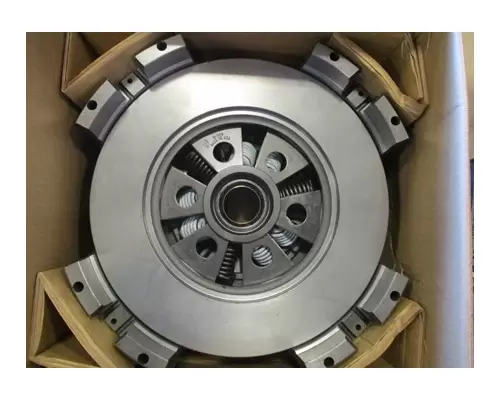 ILLINOIS AUTO TRUCK 15-1/2  X  2 CLUTCH