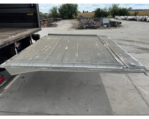 INTERLIFT MBB SERIES LIFTGATE ASSEMBLY