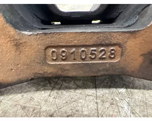 INTERNATIONAL 0910528 Engine Mounts