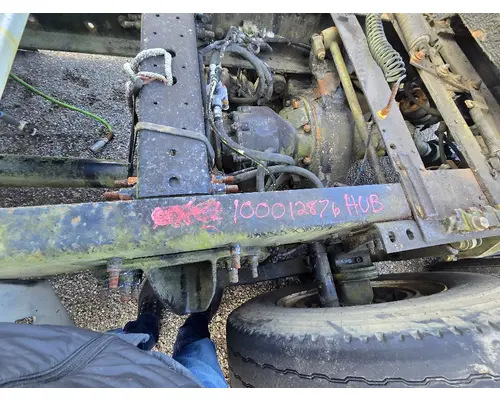 INTERNATIONAL 100012876 Hub