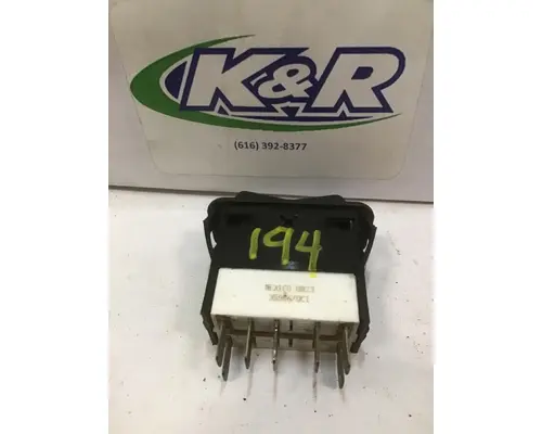 INTERNATIONAL 114SD Switch