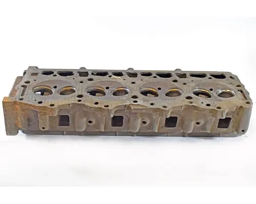 INTERNATIONAL 1468 Cylinder Head