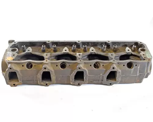 INTERNATIONAL 1468 Engine Cylinder Head