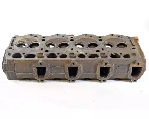 INTERNATIONAL 1468 Engine Cylinder Head