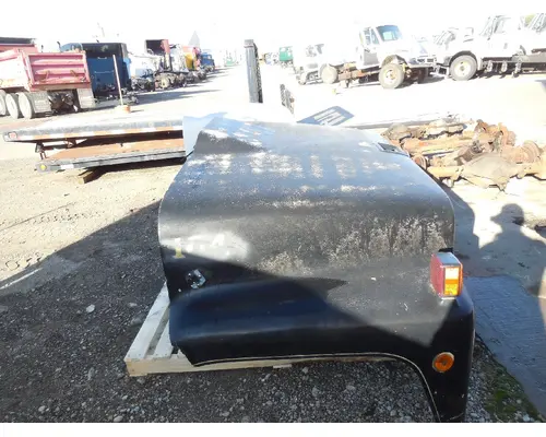 INTERNATIONAL 1600 Hood