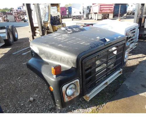 INTERNATIONAL 1600 Hood