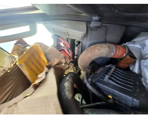 INTERNATIONAL 1652-SC Complete Vehicle