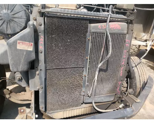 INTERNATIONAL 1652-SC Radiator