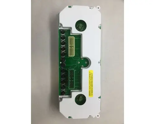INTERNATIONAL 1652 Instrument Cluster