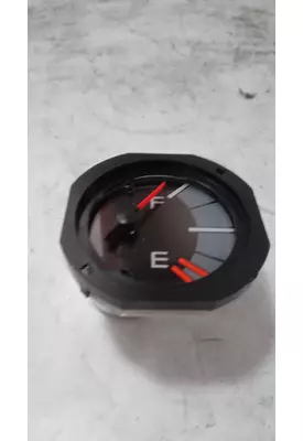 INTERNATIONAL 1652 Instrument Cluster