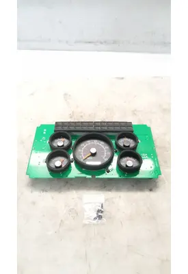 INTERNATIONAL 1652 Instrument Cluster