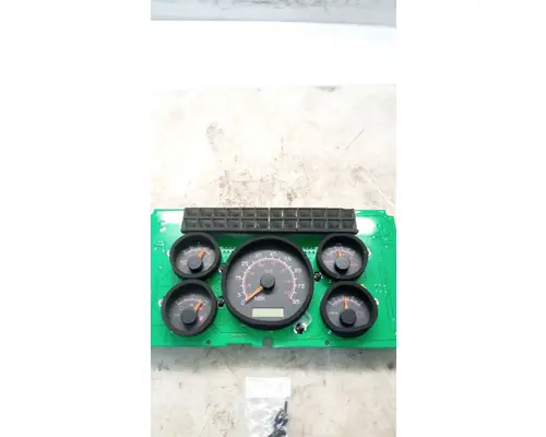 INTERNATIONAL 1652 Instrument Cluster