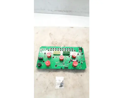 INTERNATIONAL 1652 Instrument Cluster