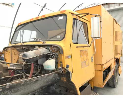 INTERNATIONAL 1654 Cab Assembly