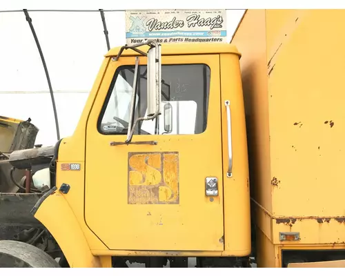 INTERNATIONAL 1654 Cab Assembly