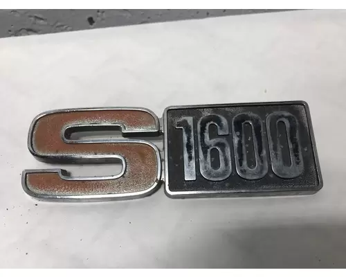 INTERNATIONAL 1654 Hood
