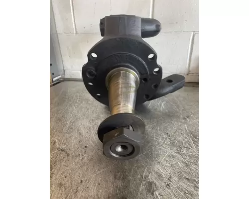 INTERNATIONAL 1690125C91 Spindle