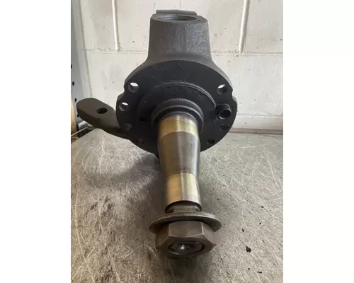 INTERNATIONAL 1690125C91 Spindle