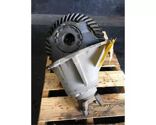 INTERNATIONAL 17060S Differential (Single or Rear)