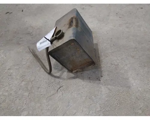 INTERNATIONAL 1723 RADIATOR OVERFLOW TANK