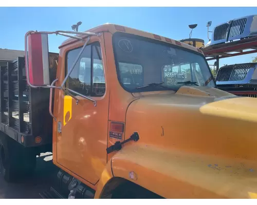 INTERNATIONAL 1724; 1734; 1754 Cab