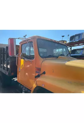 INTERNATIONAL 1724; 1734; 1754 Cab