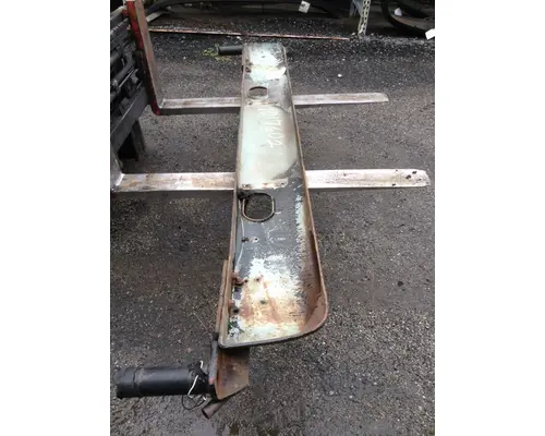 INTERNATIONAL 1754 Bumper Assembly