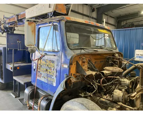 INTERNATIONAL 1754 Cab Assembly