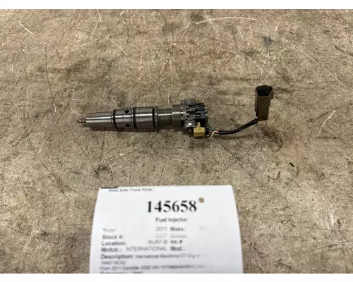 INTERNATIONAL 1848718C92 Fuel Injector