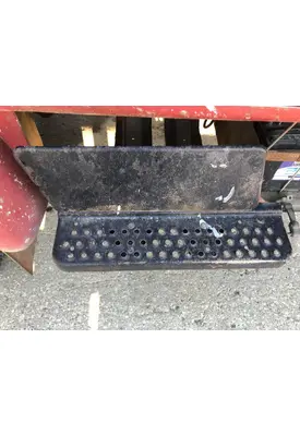 INTERNATIONAL 1854 Engine Brackets, Misc.