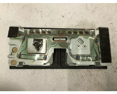 INTERNATIONAL 1854 Instrument Cluster
