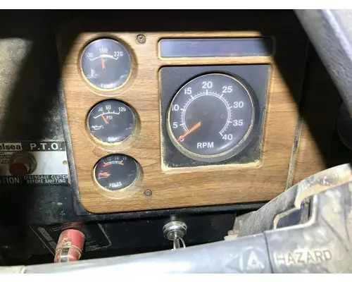 INTERNATIONAL 1854 Instrument Cluster