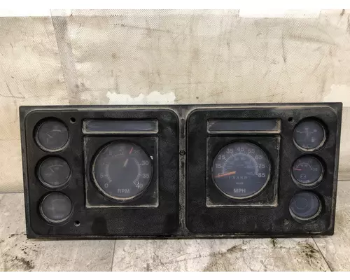 INTERNATIONAL 1854 Instrument Cluster