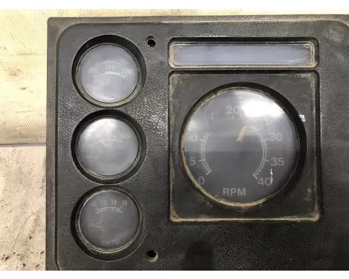 INTERNATIONAL 1854 Instrument Cluster