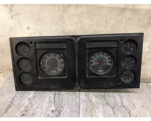 INTERNATIONAL 1854 Instrument Cluster