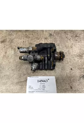 INTERNATIONAL 1879743C93 Oil Pump