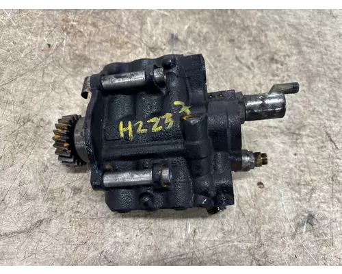 INTERNATIONAL 1879743C93 Oil Pump