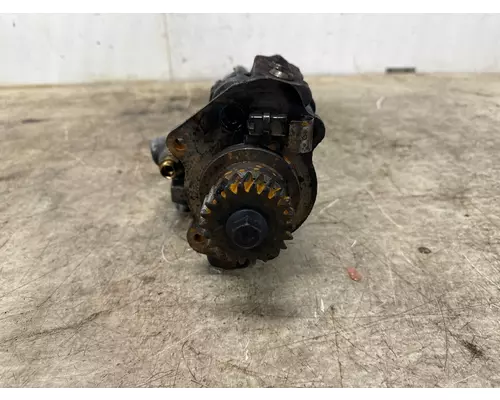 INTERNATIONAL 1879743C93 Oil Pump