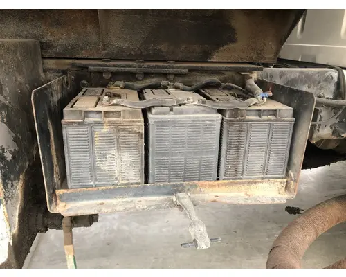 INTERNATIONAL 1954 Battery Box