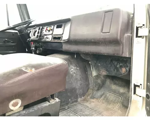 INTERNATIONAL 1954 Cab Assembly