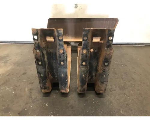 INTERNATIONAL 1954 Engine Brackets, Misc.