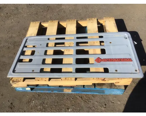 INTERNATIONAL 1954 Grille
